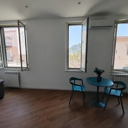 Homestay La Terrazza Del Sole Di Mondello Palermo
