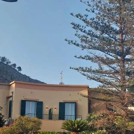 La Terrazza Del Sole Di Mondello Privatunterkunft *