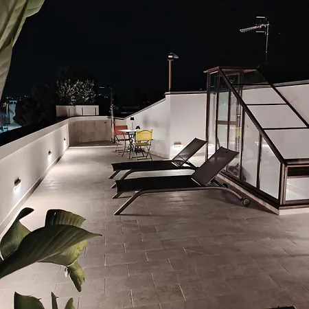 منزل للإقامة La Terrazza Del Sole Di Mondello باليرمو
