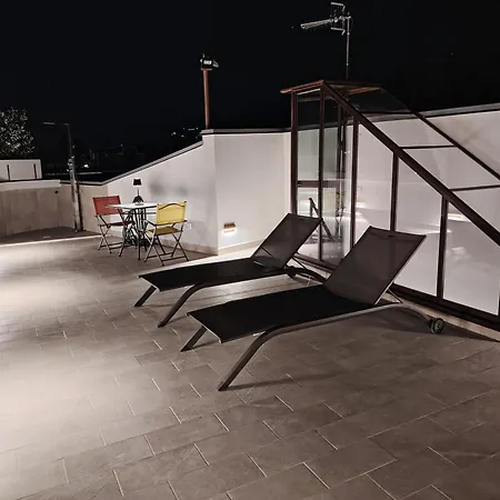 La Terrazza Del Sole Di Mondello Δωμάτια σε οικογενειακή κατοικία *