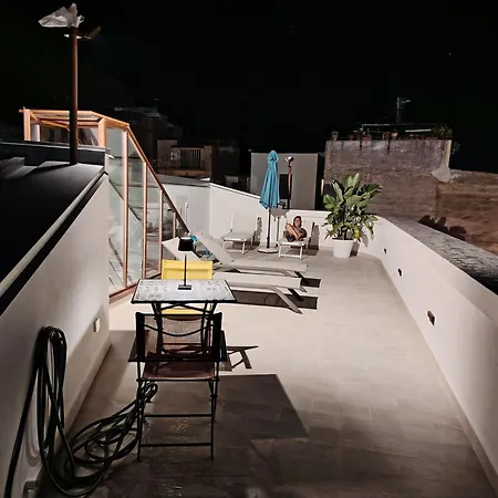 La Terrazza Del Sole Di Mondello Δωμάτια σε οικογενειακή κατοικία *